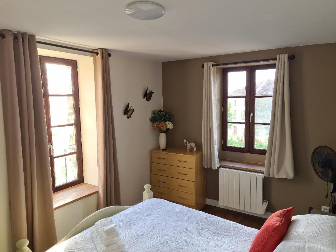 La Maison Du Lac Lavaud Saint-Quentin-sur-Charente Extérieur photo